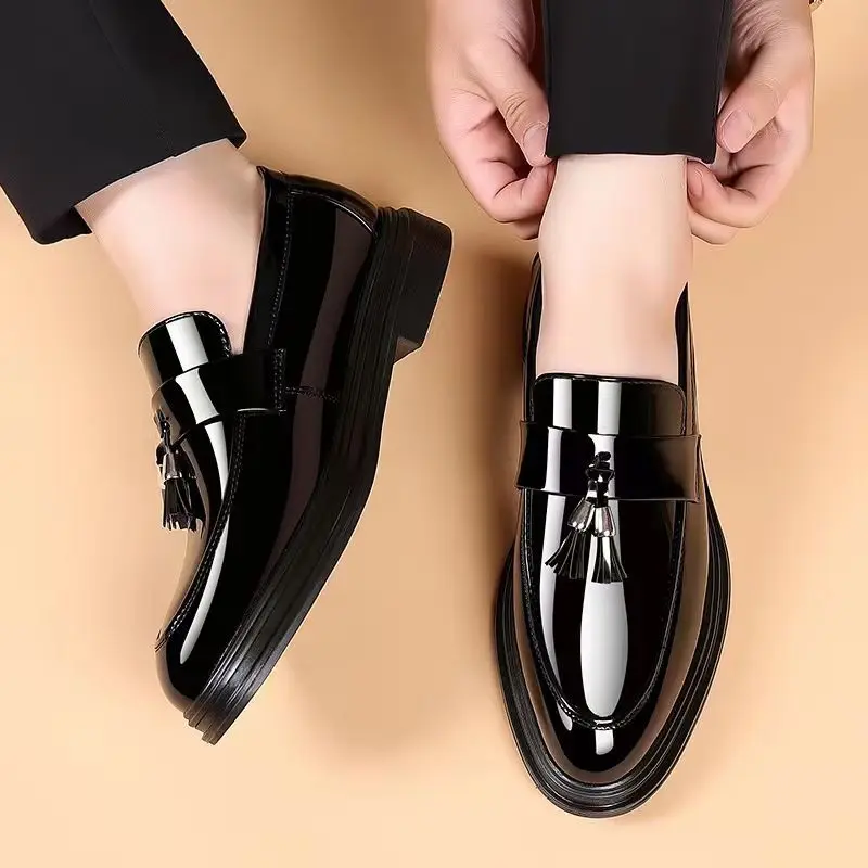 Men'S Formal Wear Accessories - Chaussures en cuir verni noir pour